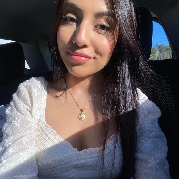 Meet your Posher, Aimee - Picture 1 of 1